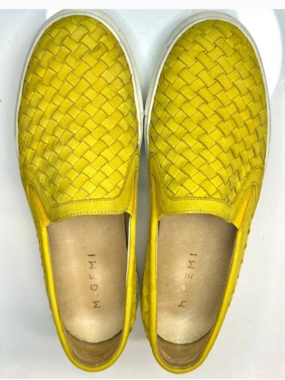 M Gemi Cerchio Women Yellow Woven Leather Sneaker Loafers. US 7.5